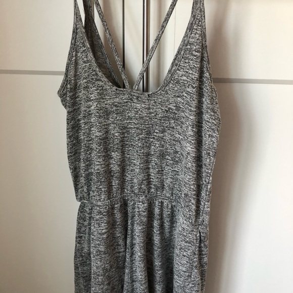 Gray Romper Wrap Style size medium new - Picture 4 of 4